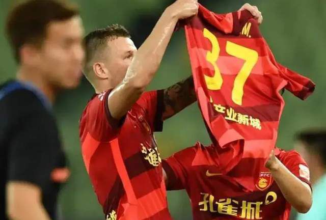 赛后，他也发文向球队和球迷道歉。